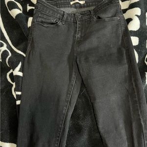 Levi’s black jeans
